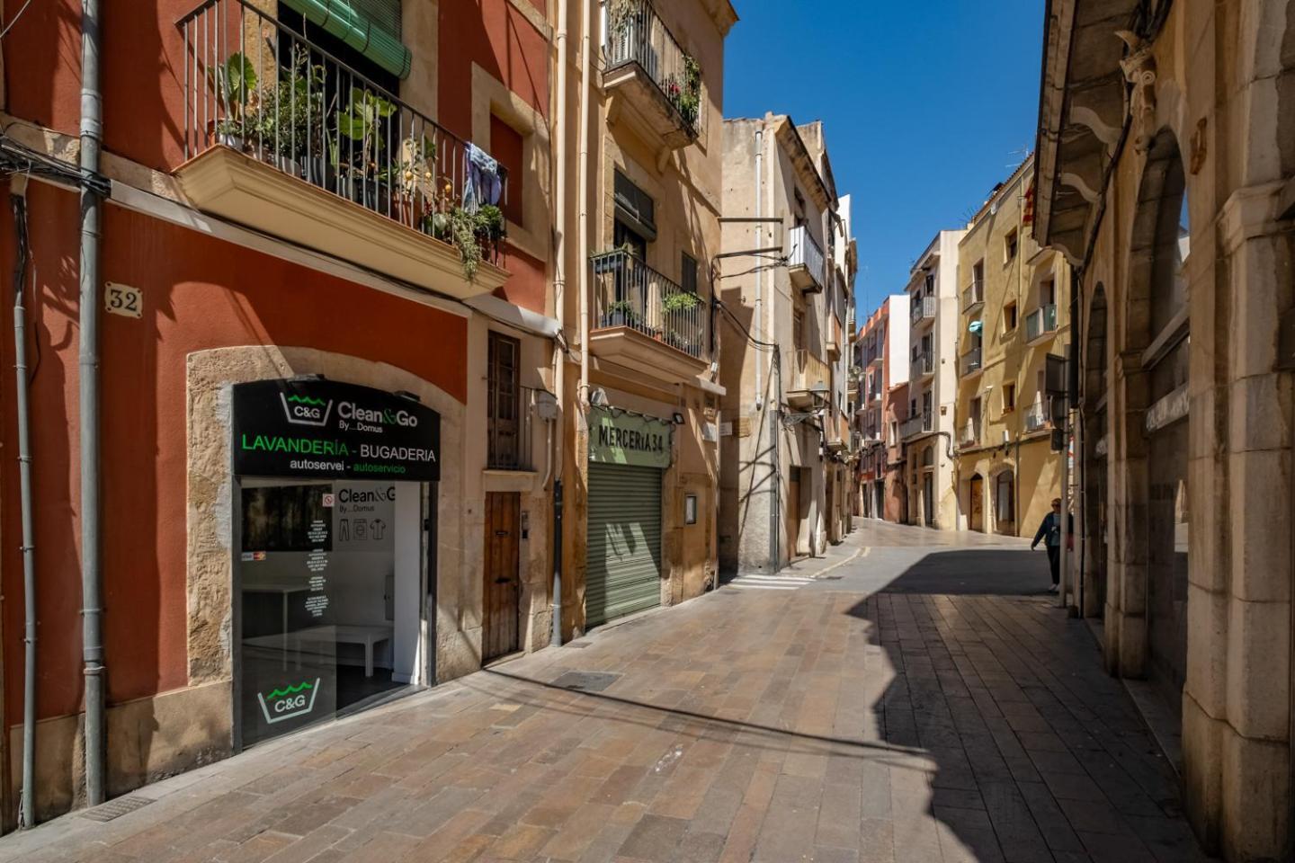 Apartamento En El Corazon De Tarragona. Planta Baja Con Patio. Exterior foto